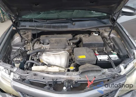 2014 Toyota Camry Se z USA, uszkodzony, nr VIN 4T1BF1FK4EU352371